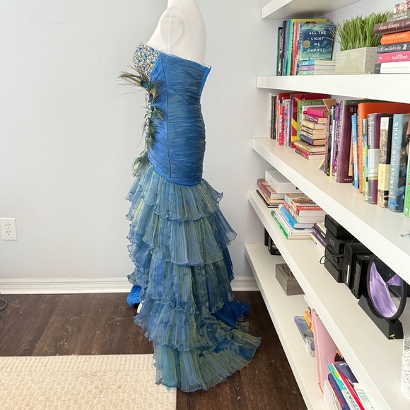 Jovani peacock fit and flair blue/green pageant dress size 2 - Picture 8 of 16
